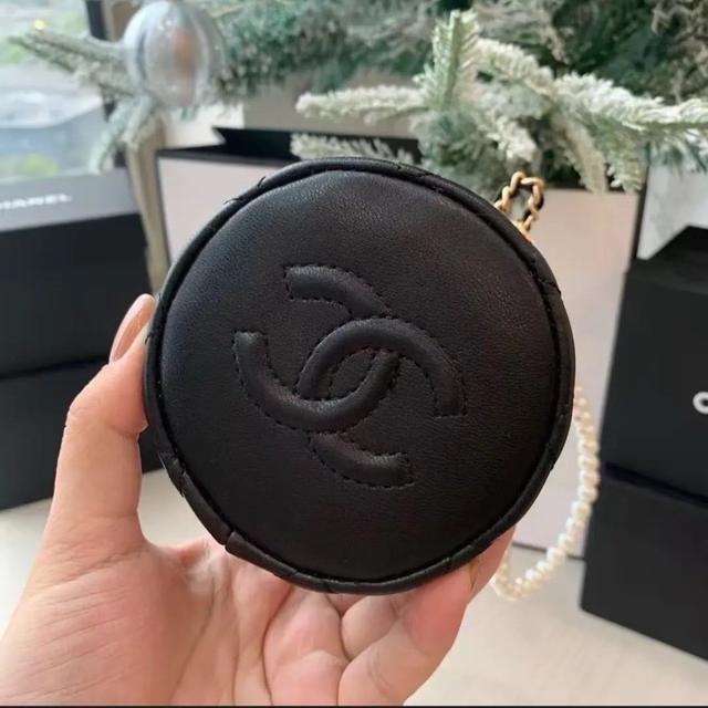 CHANEL VIC生日禮｜菠蘿扣迷你水桶包