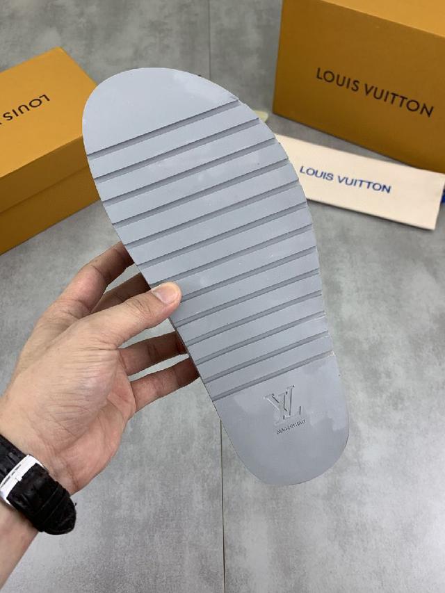 官网爆款路易威登 LV男士拖鞋 同步发售 ！意大利进口原版面料