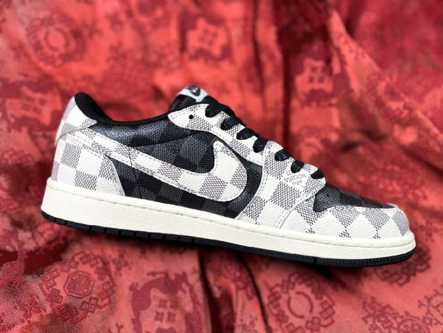 Rare Customized Air Jordan 1 TS低帮