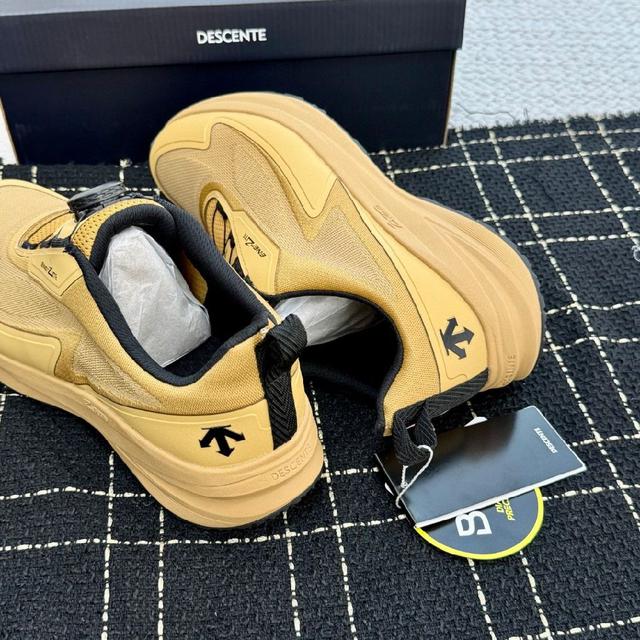 DESCENTE迪桑特跑步GORE-TEX缓震BOA鞋底软软弹性好