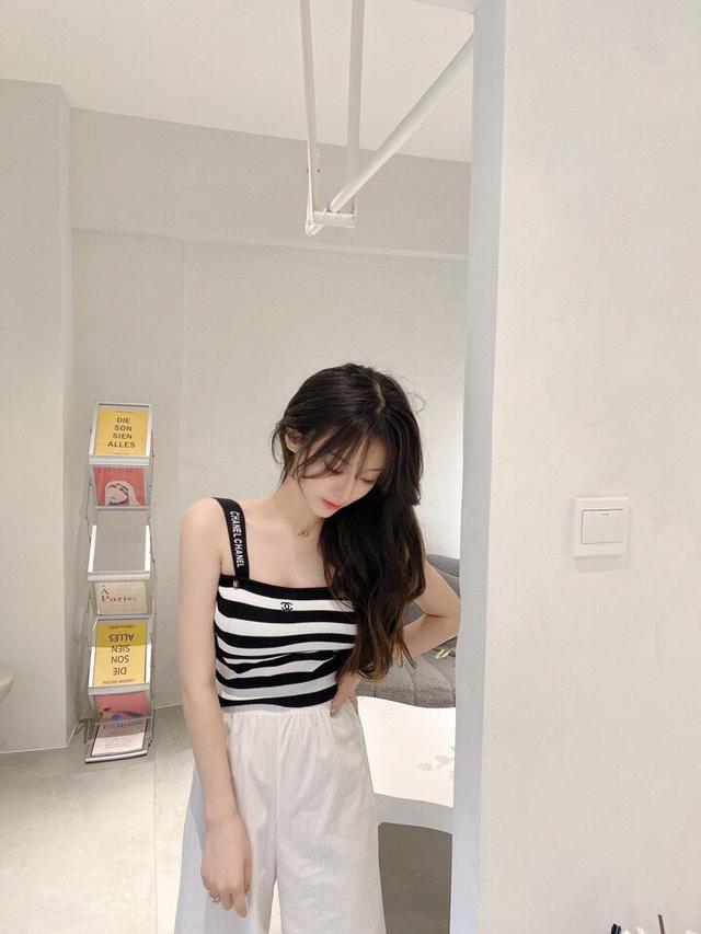 香奈儿吊带背心