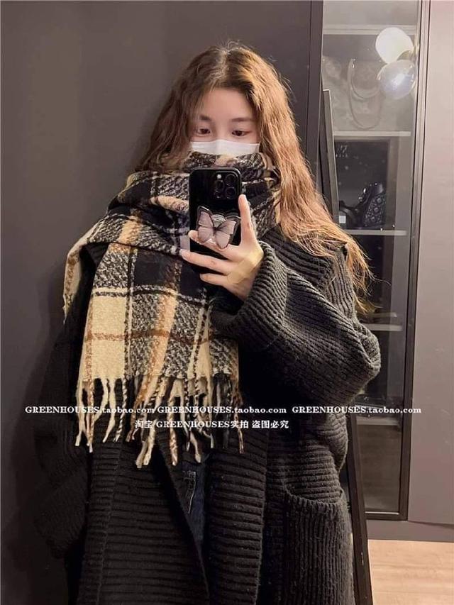 秋冬羊絨格子圍巾（預購）
