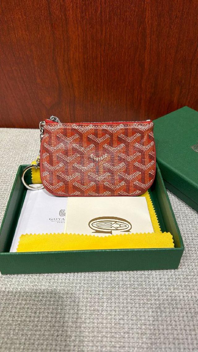 戈雅goyard 24年新款钥匙扣零钱包👛 来啦，内袋带有钥匙圈的最新零🔑