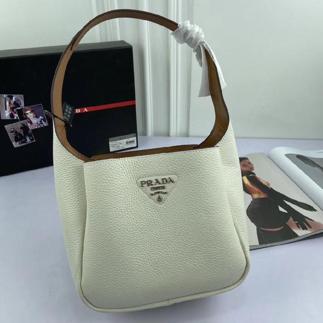 新款水桶包✨1BC1272020最新款菜篮子