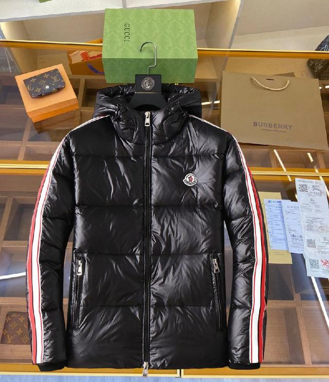 羽绒服 原版1:1订制五金配件全进口原版定制 欢迎专柜
