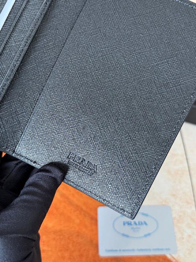 官网同步，正品开发，型号2MV017#颜色：黑色/如图所、内码224代