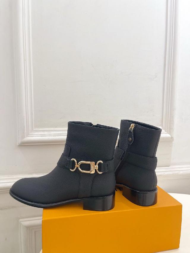 专柜主打最新款WESTSIDE金属弹簧扣及裸靴 长靴 系列硬货上新🆕