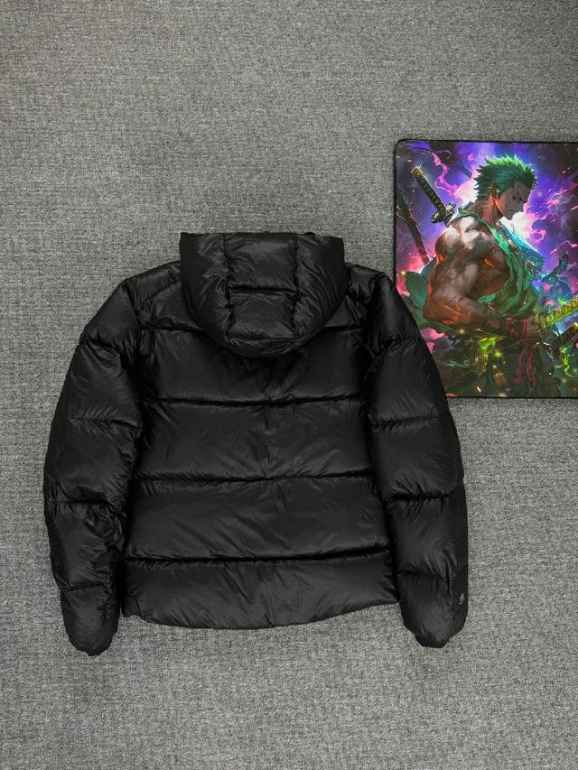 1000蓬松度！25年最火羽绒服出货！上得雪山，下得“厨房”受无数户外人追捧