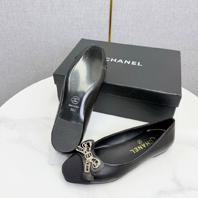 专柜同步 专柜非常火爆 非常难买的一款鞋 全网最火的厚底熊猫鞋