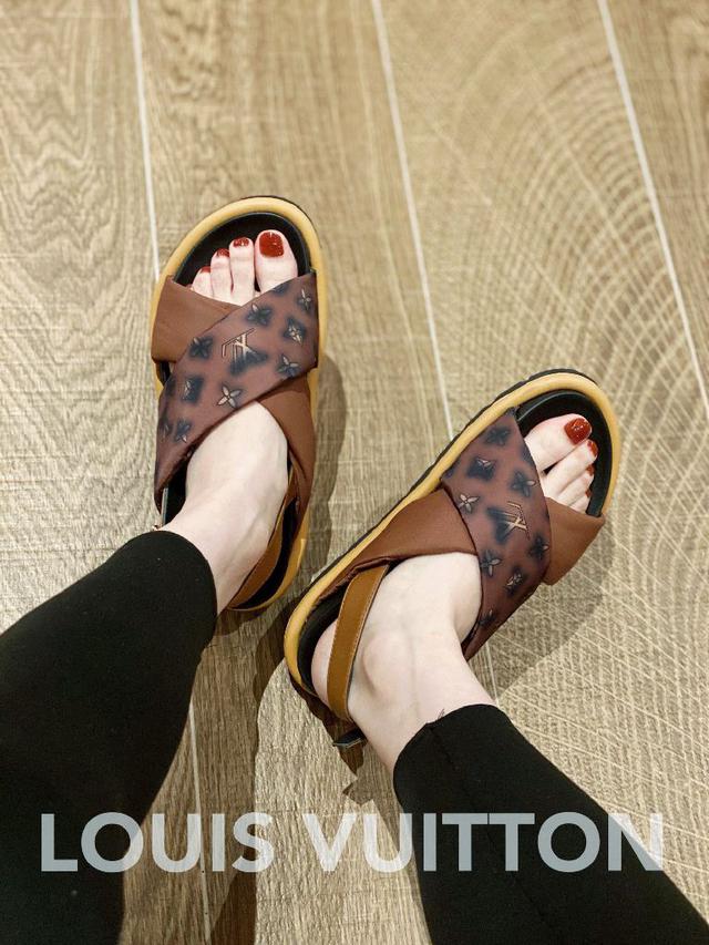 LOUIS VUITTON  |  路易威登²⁰²¹ 퐬퐬