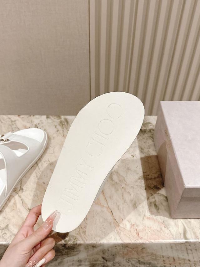 专柜新款沙滩凉鞋𝖱𝗈𝗆𝗒系列上新 ☪︎