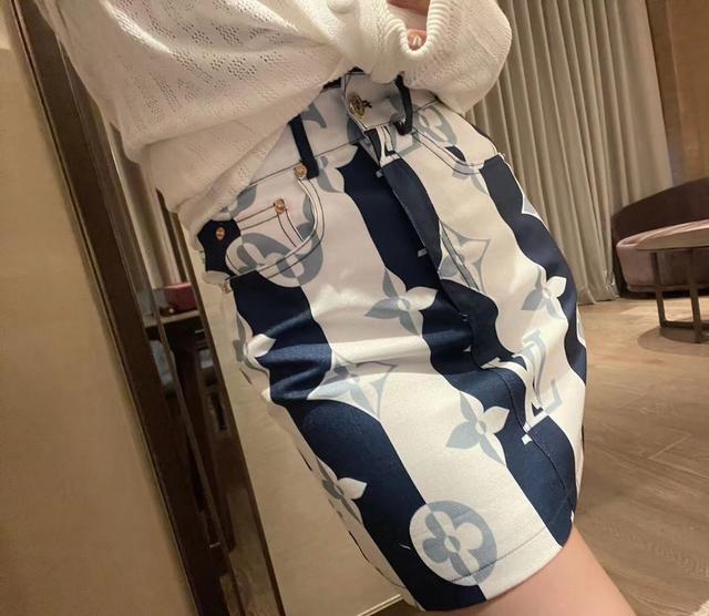 Lv新款印花牛仔半裙