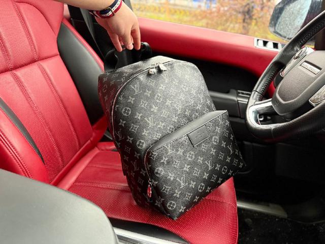 高端货‼️ 新款 “ Louis Vuitton ”lv双肩包💼 路易威登双肩包 M43186