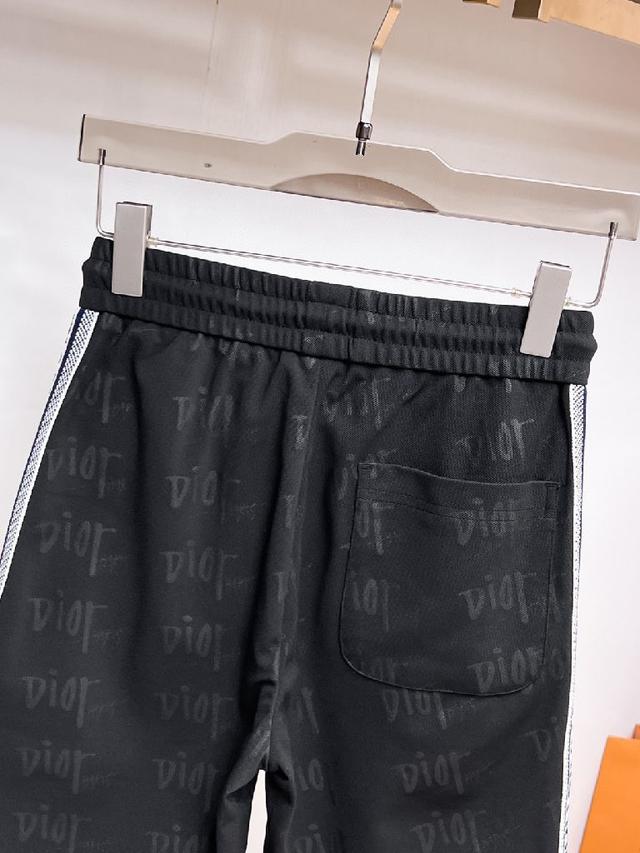 2025ss春夏新款👖原单专柜休闲短裤，奢华经典品牌原版