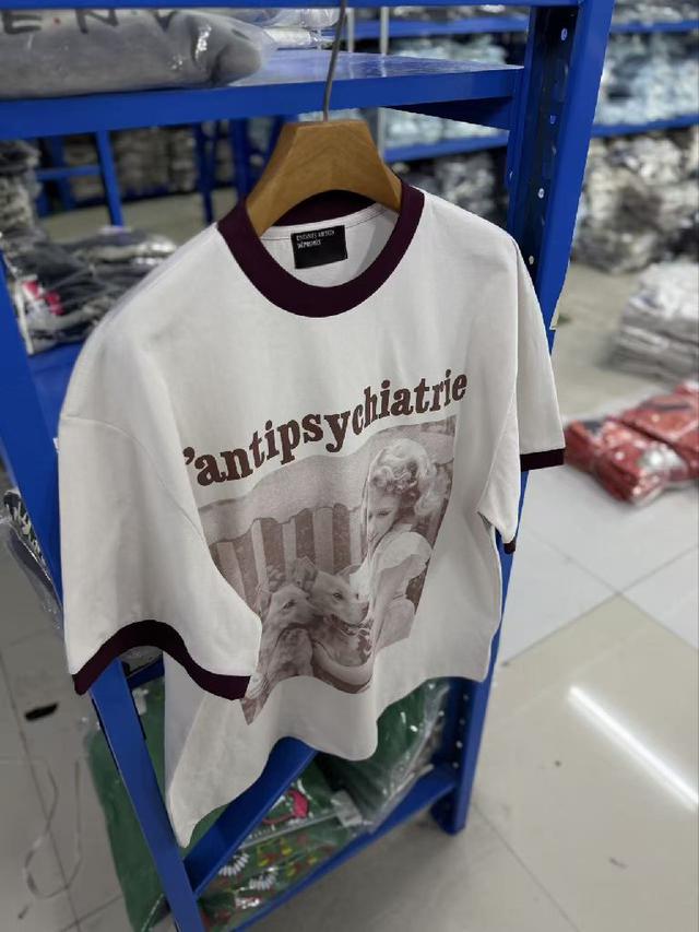 ENFANTS RICHES DÉPRIMÉS26SS“