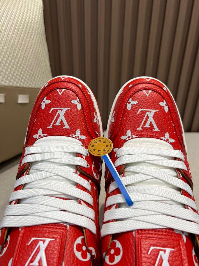 Louis Vuitton 驴家的爆款！trainer，每个人都必须入的款