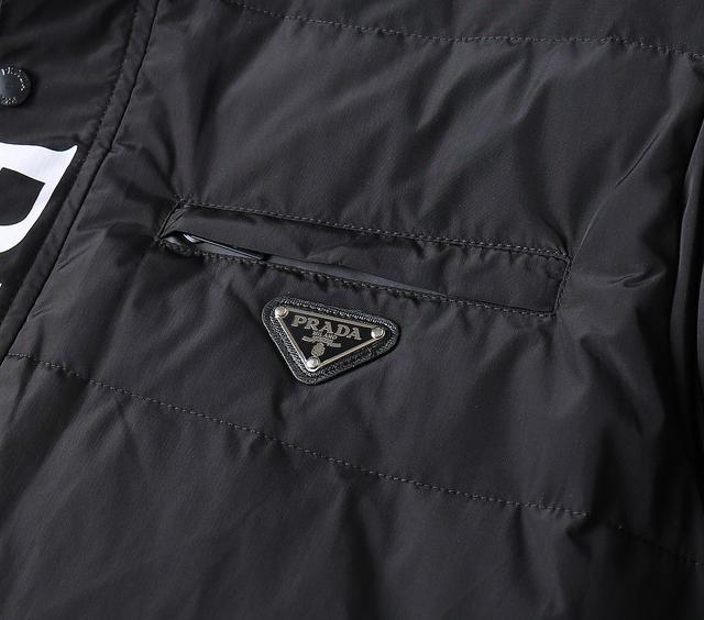 新款羽绒90白鸭绒外套，秀场新品‼品相非常完美，