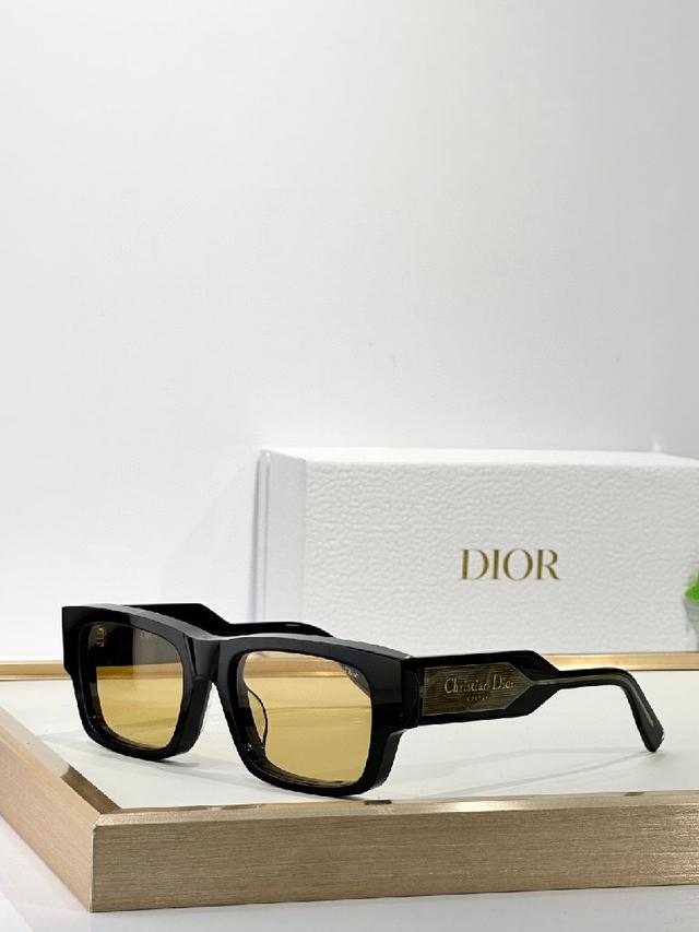 TOP QUALITY MODEL：Dior Label S1F