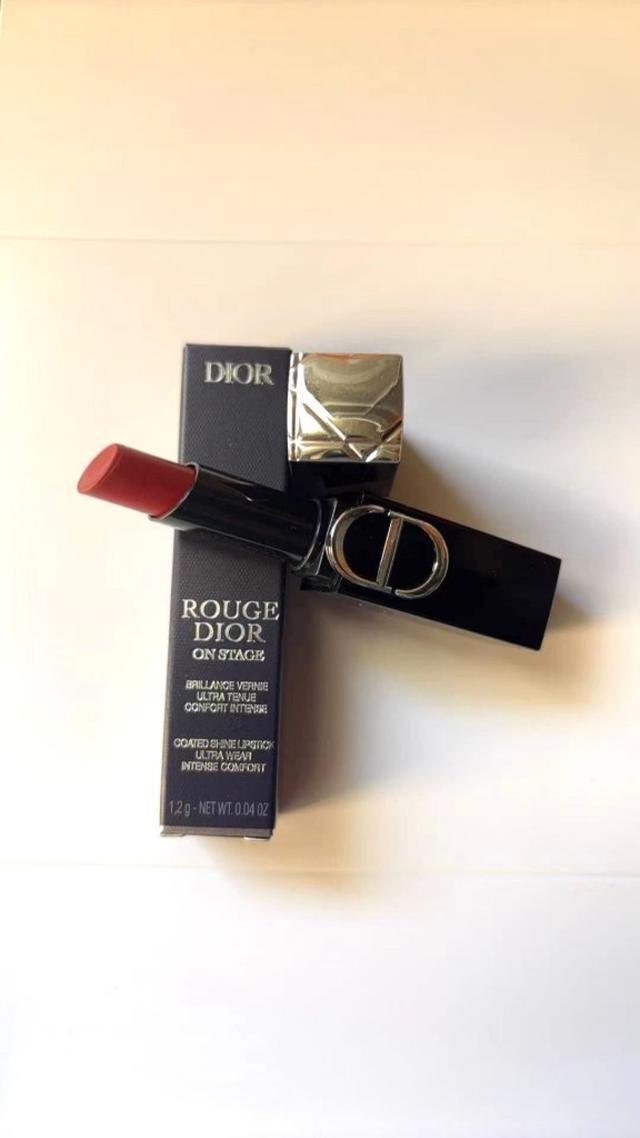 DIOR迪奧巨星持色脣膏1.2g-550Red Shock#01/25