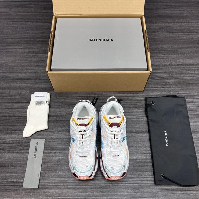 巴黎世家-Runner、是通过溢胶、做旧、缝线等细节