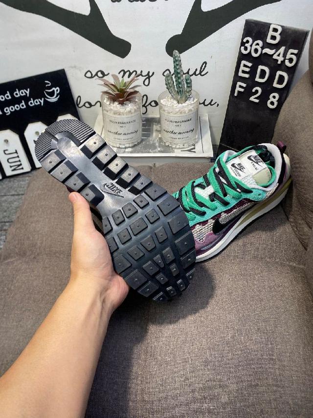 Adidas/阿迪达斯 升级原楦原纸版开发版型，全新Primeknit纹路编织