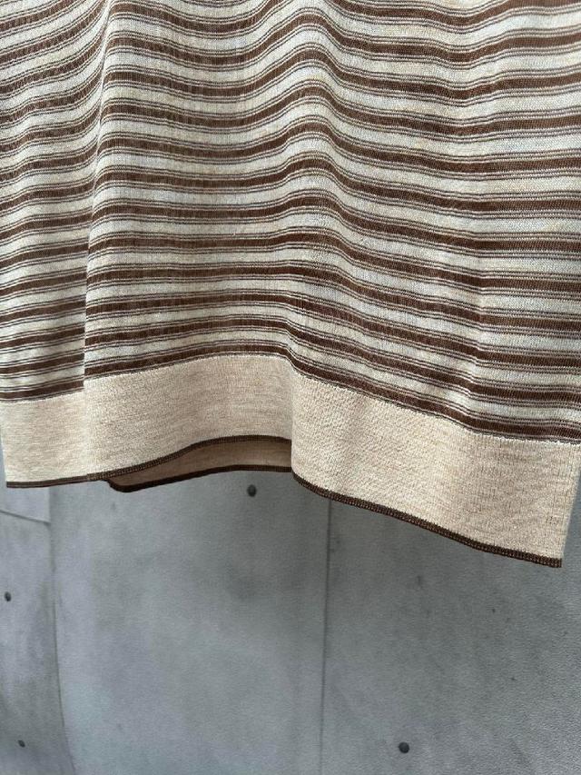 原版15594购入开发，采用羊毛混纺面料，毛料采用48支超细50