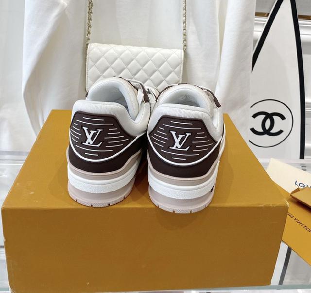 原版购入开发 做货 LV Trainer 运动鞋记录设计师 Virgil Abloh 由复