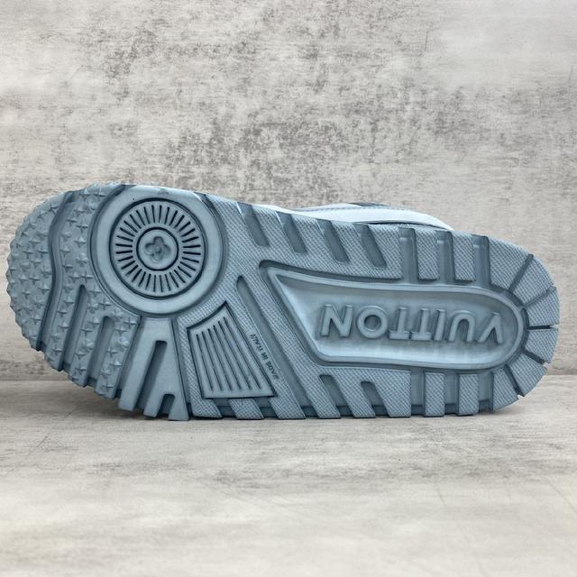 LV Louis Vuitton 23S走秀款Trainer 胖丁满钻面包