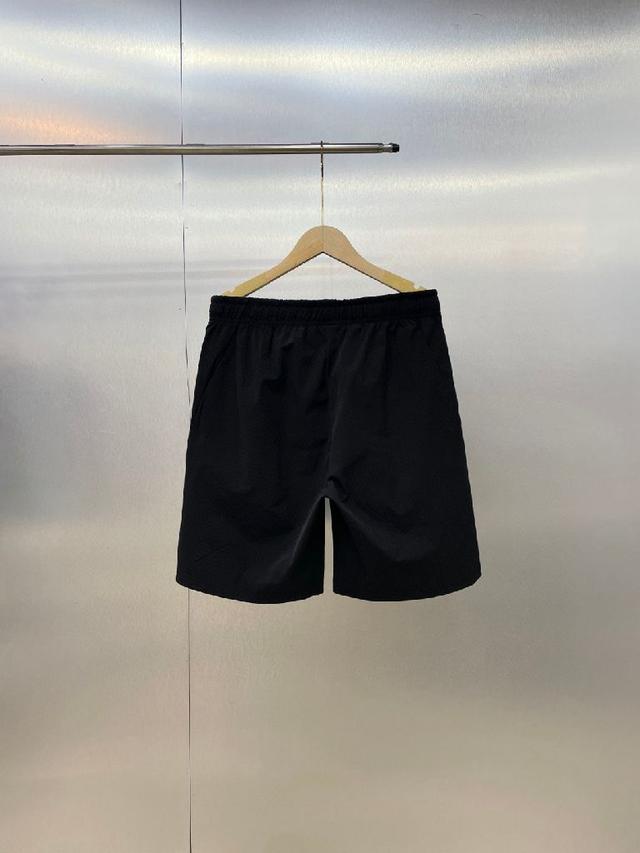 DESCENTE迪桑特夏季男子户外运动