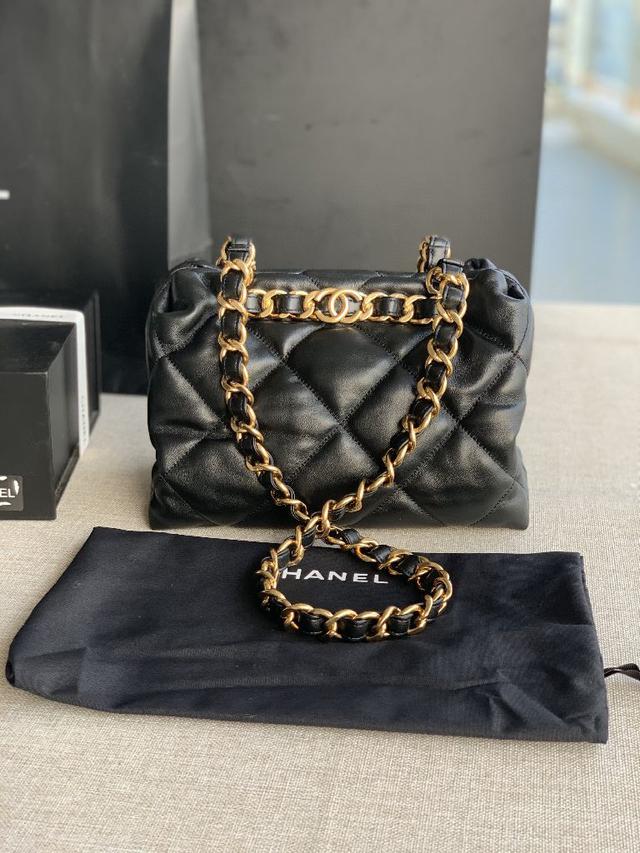 CHANEL：：．型号：92993尺寸：33CM：