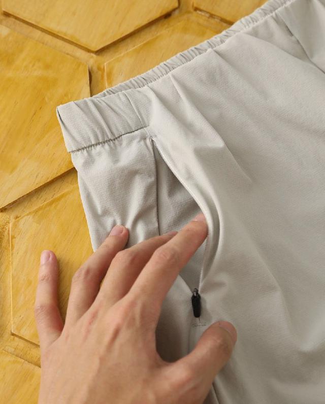 DESCENTE迪桑特综训健身男士梭织运动长裤 在都市的繁忙节奏