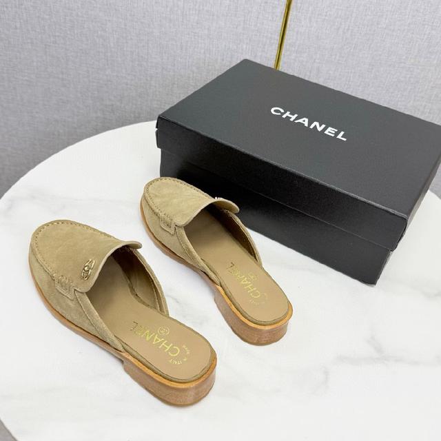 回归的双C扣设计  特别Vintage 复古味十足