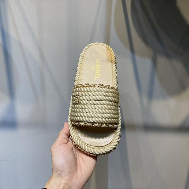 CHANEL小香2022ss夏季新品～～链条厚底一字拖鞋
