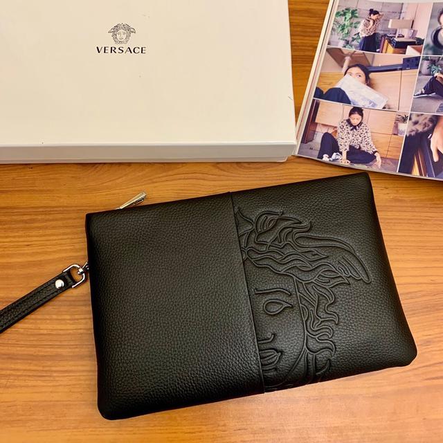 範思哲 VERSACE