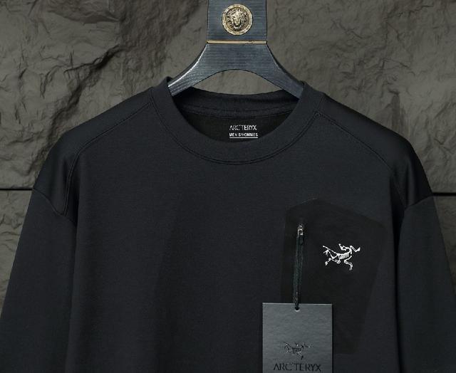 路易威登 𝙇𝙤𝙪𝙞𝙨 𝙑𝙪𝙞𝙩𝙩𝙤𝙣 1V 25FW Tyler