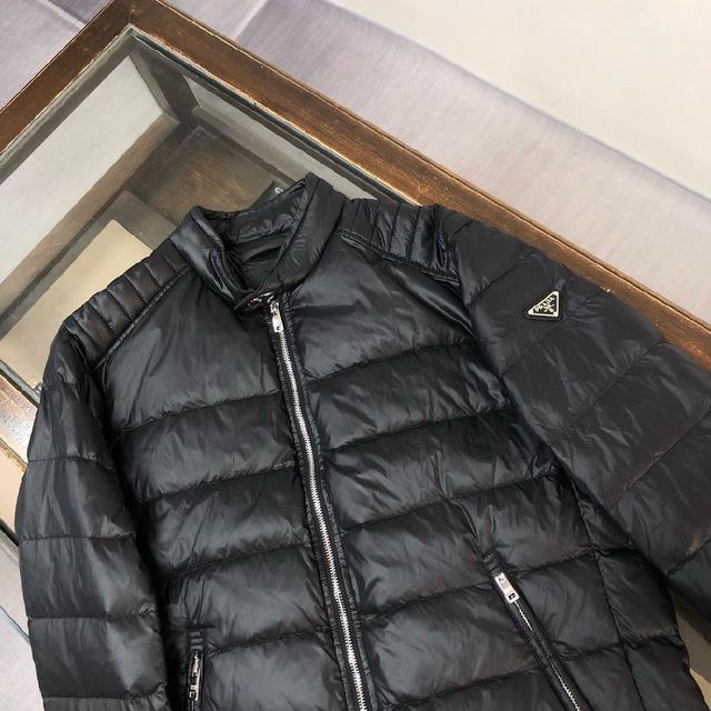25ss新款灯芯绒和Nappa皮革羽绒夹克独特的灯芯绒质