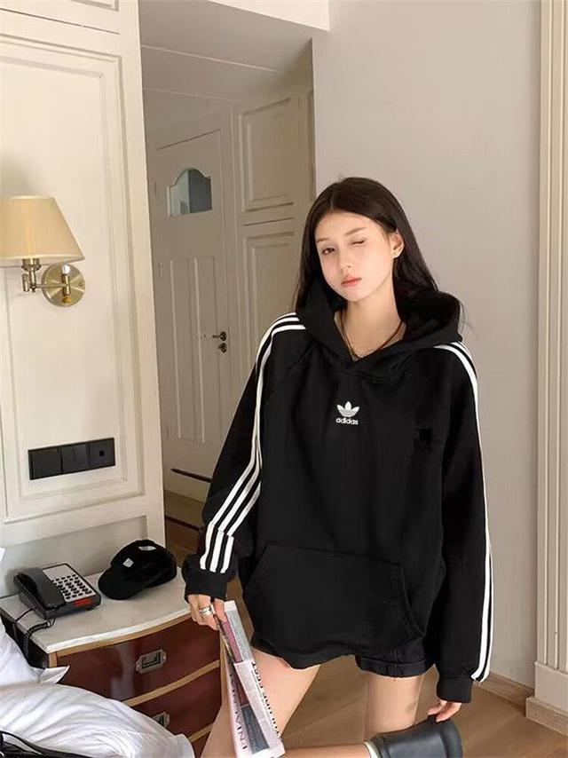 实体上架同步在售😱条纹设计绝对是时髦圈的经典！！！