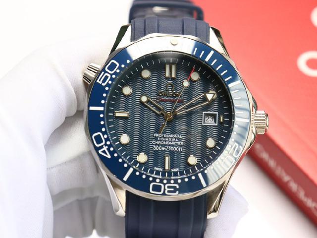 欧米茄-OMEGA 海马系列300米潜水腕表 表壳采用316L精钢表壳 搭载同级