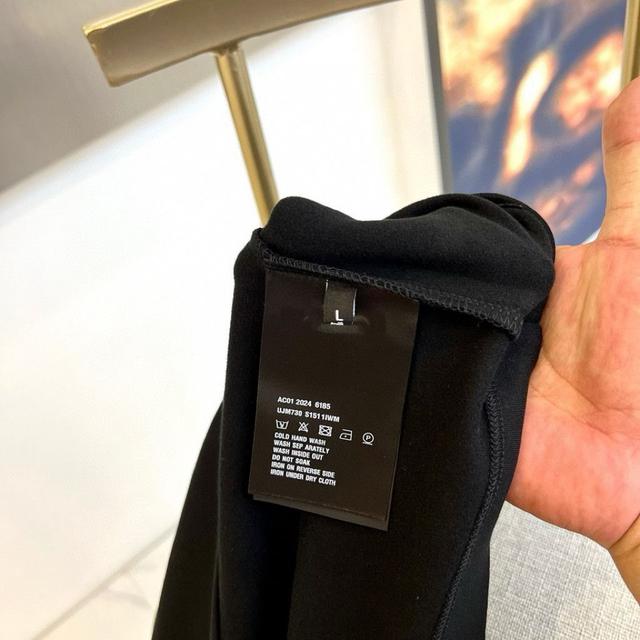 季新款长袖T恤 打底衫必备 🆕采用优质棉质面料！亲肤舒适