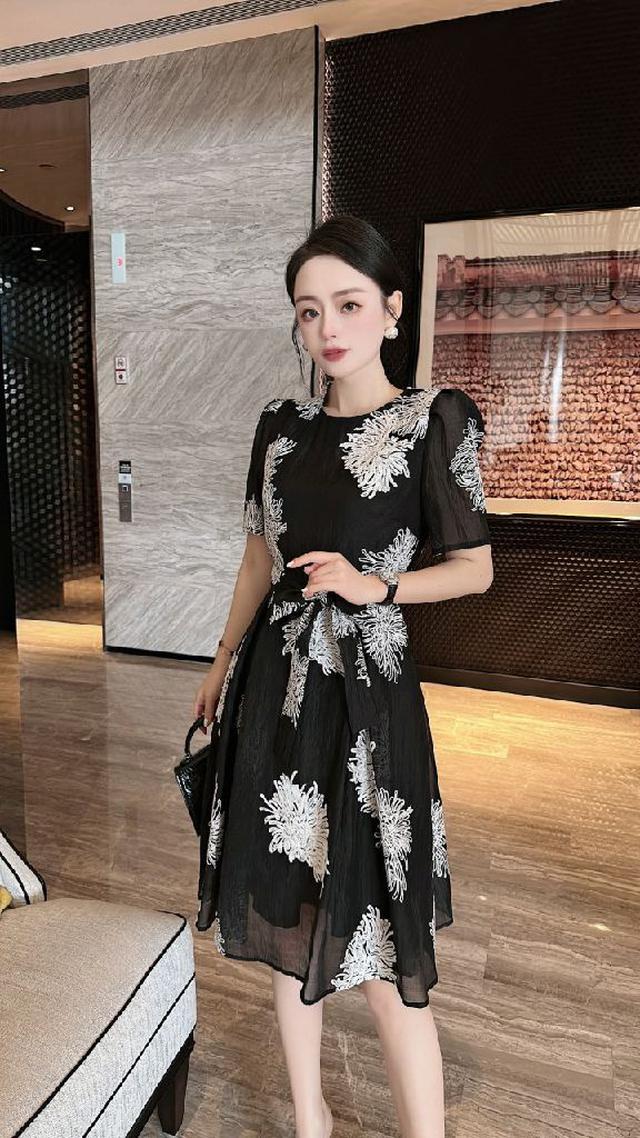 高端品质女装 配包装 DG 图色 S-XXL ――2023春夏新款法式轻奢气质重工刺绣大摆连衣裙