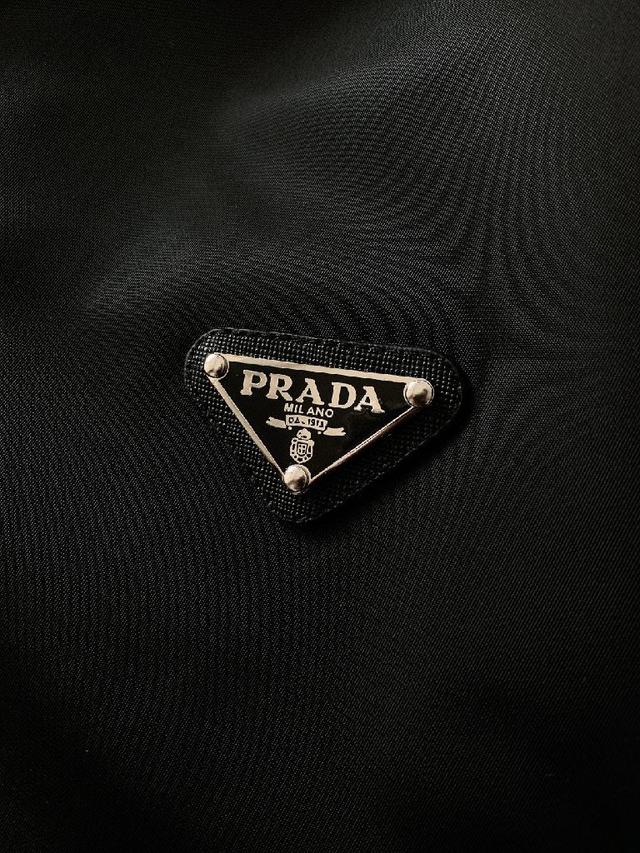 Prada 普拉达 2025FW秋冬新品  休闲连帽羽绒服