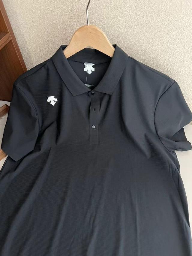 这是Description的女版针对夏季跑步设计，TOUGH速干透气弹性面料！