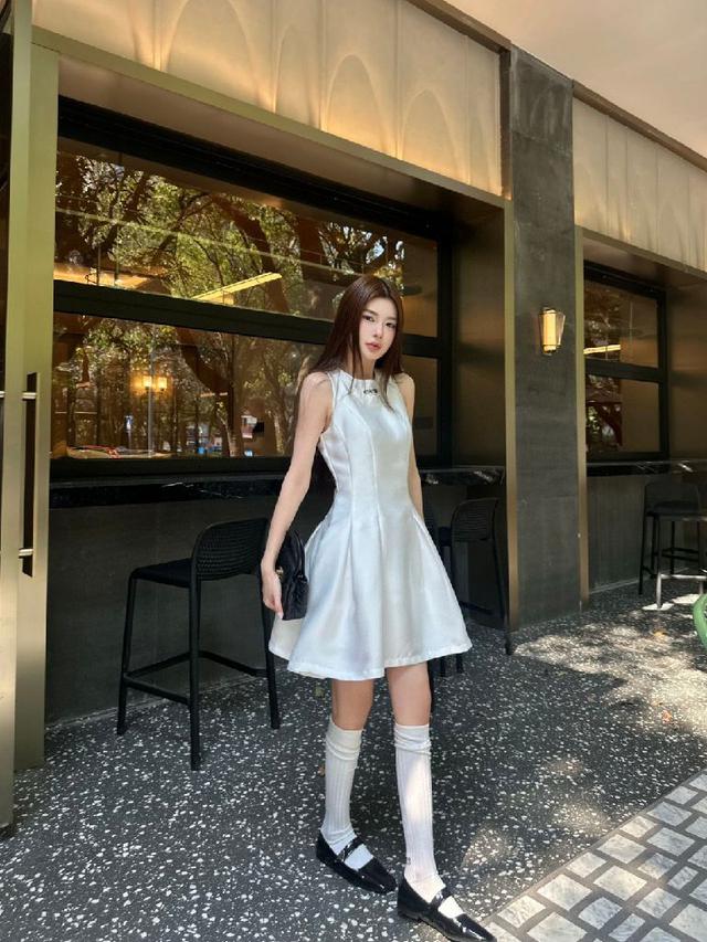 强烈推荐 假两件撞色背心连衣裙💰1050