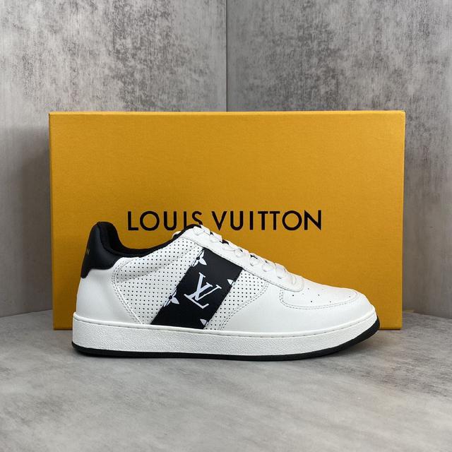 Louis Vuitton 23ss Rivoli 运动鞋为柔软牛皮革压印经典