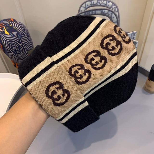 专柜新款字母标志针织毛线帽，专柜同步！