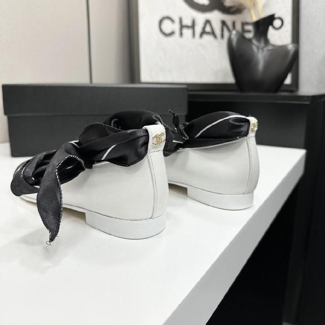 搭配展现与众不同的穿搭风格、自由混搭闪耀到位⚡️⚡️⚡️