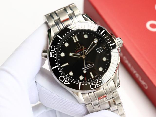 欧米茄-OMEGA 海马系列300米潜水腕表 表壳采用316L精钢表壳