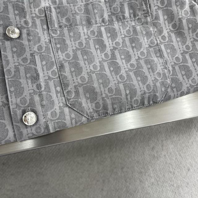 25ss新款工装牛仔裤展示 Oblique 印花，以休闲剪裁重新