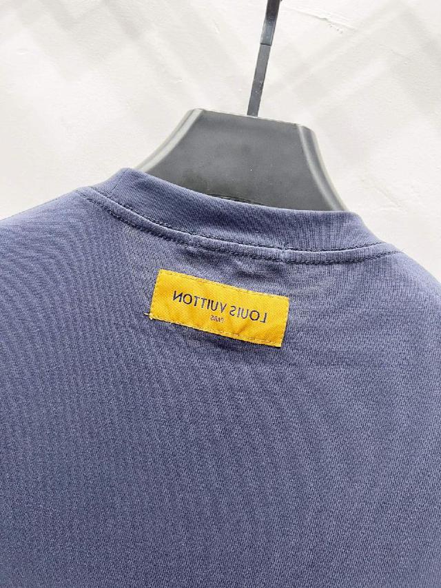 法国路威酩轩集团-LVMH旗下品牌，著名奢侈品箱包和皮具