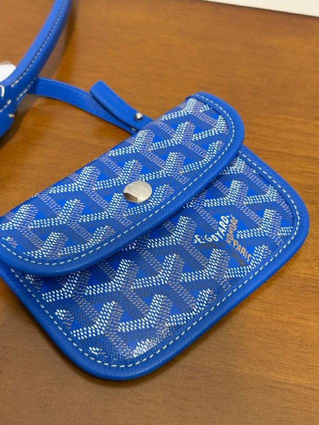 mini hobo实物大小刚好有拉链+子袋 比一般的小包刚好都大